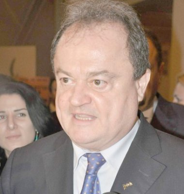 Blaga şi-a depus candidatura pentru şefia PDL